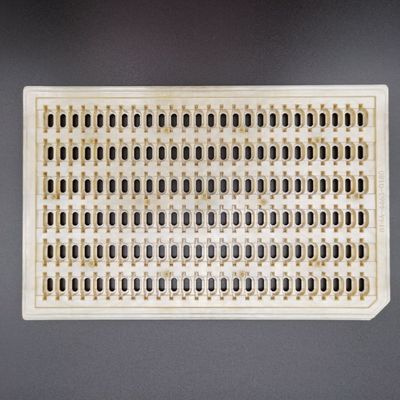 acheter Anti plateaux statiques jaunes foncés de Reuseable PEI ESD pour le connecteur d'IC online manufacture