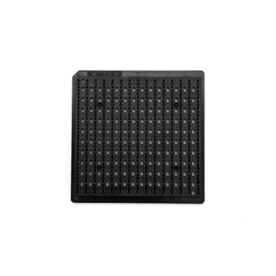 Un bon prix. Plateau à matrices nu dont les dimensions sont de 101,6 x 101,6 x 4,50 pour semi-conducteurs et circuits intégrés en ligne