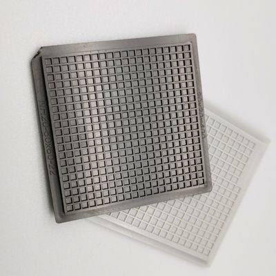 Un bon prix. IC en plastique réutilisable Chip Tray 2 pouces de favorable à l'environnement en ligne